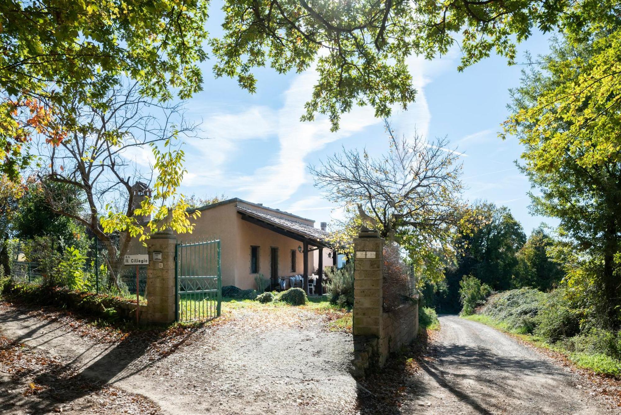 Relais Il Ciliegio Aparthotel Sorano  Exterior photo